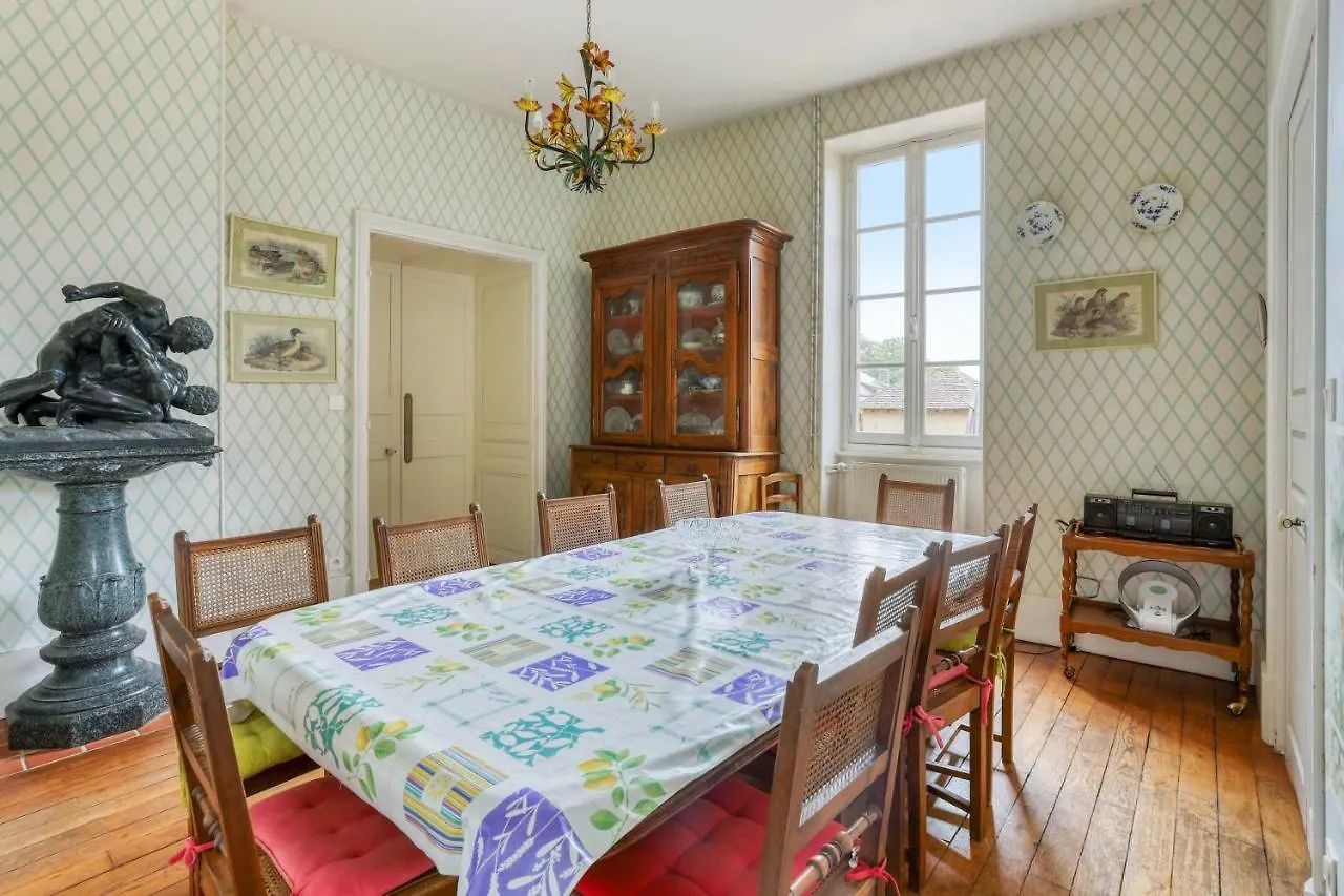 Villa Confortable Avec Piscine Privee A Lucenay-Les-Aix