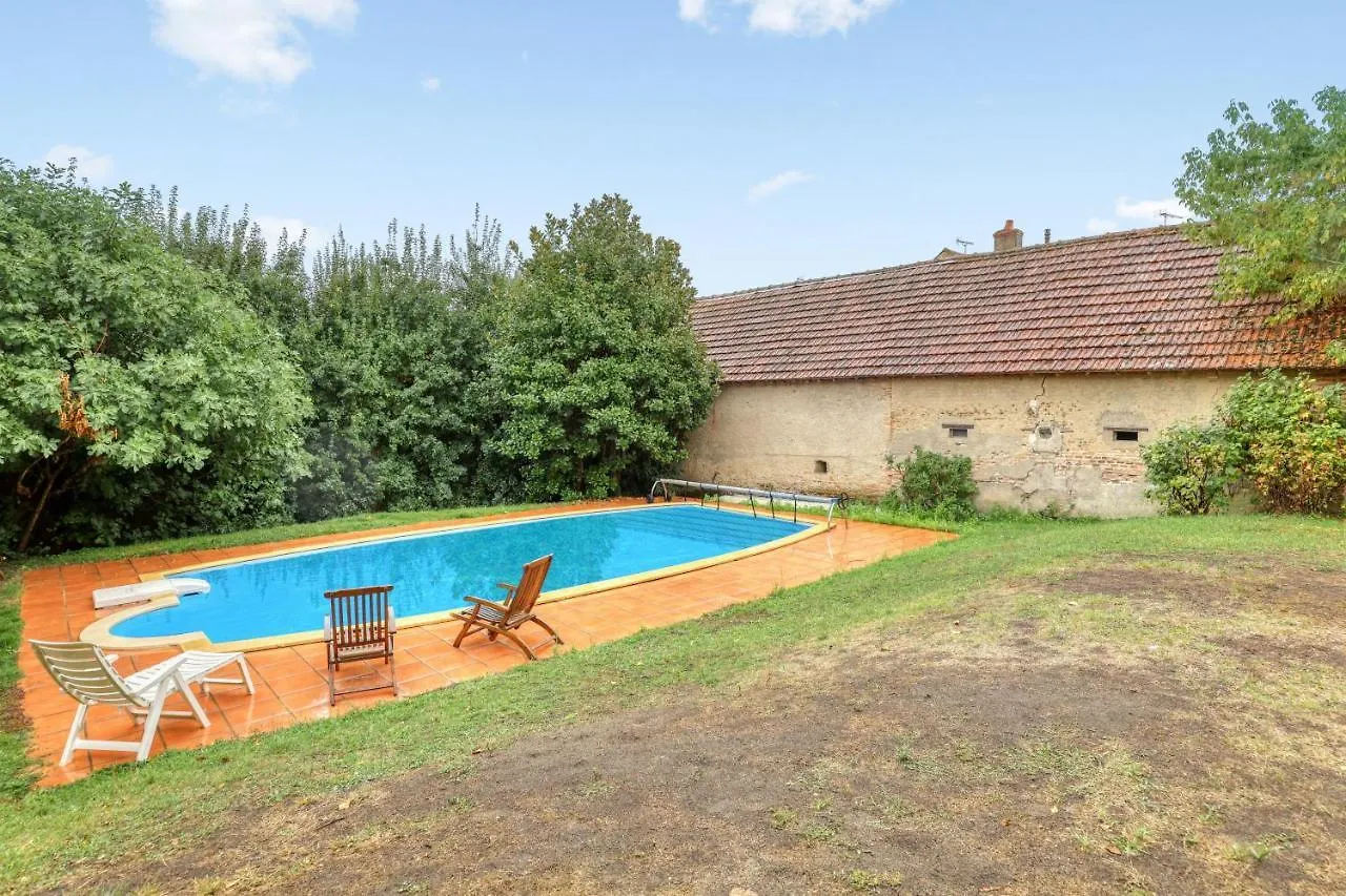 Villa Confortable Avec Piscine Privee A Lucenay-Les-Aix