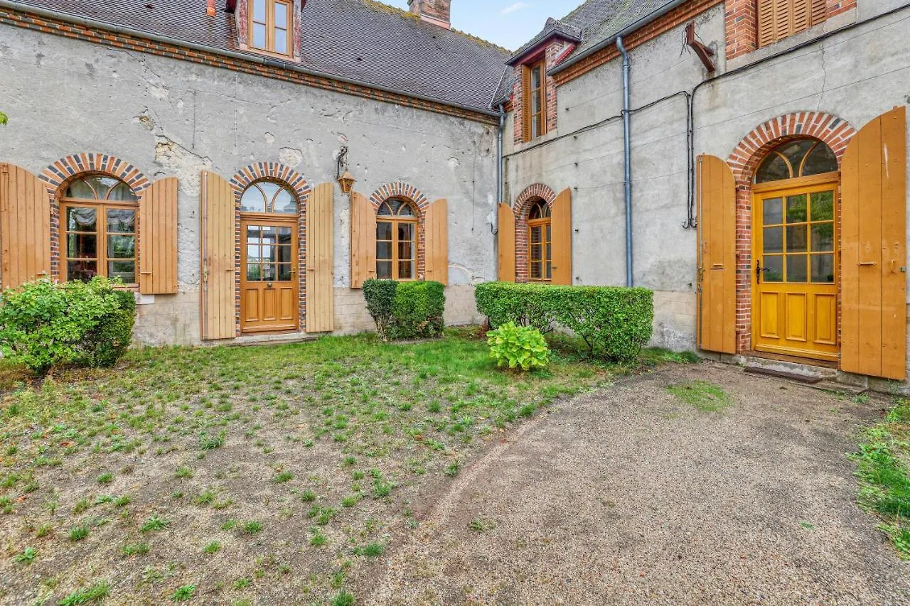 Villa Confortable Avec Piscine Privee A Lucenay-Les-Aix