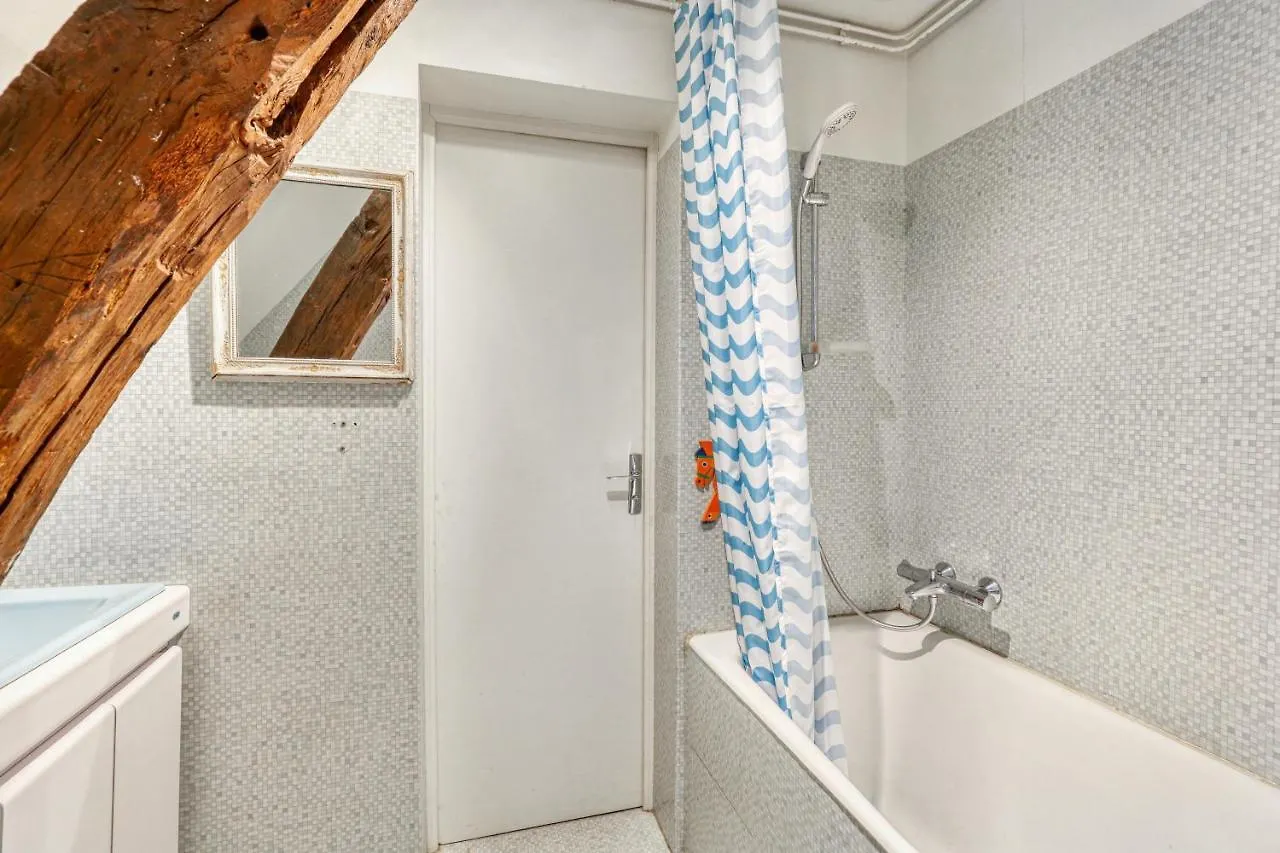 Villa Confortable Avec Piscine Privee A Lucenay-Les-Aix 0*,