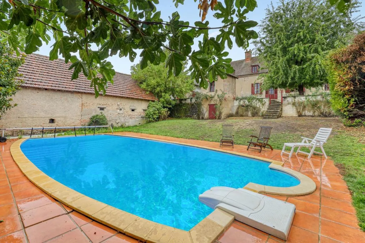 Villa Confortable Avec Piscine Privee A Lucenay-Les-Aix
