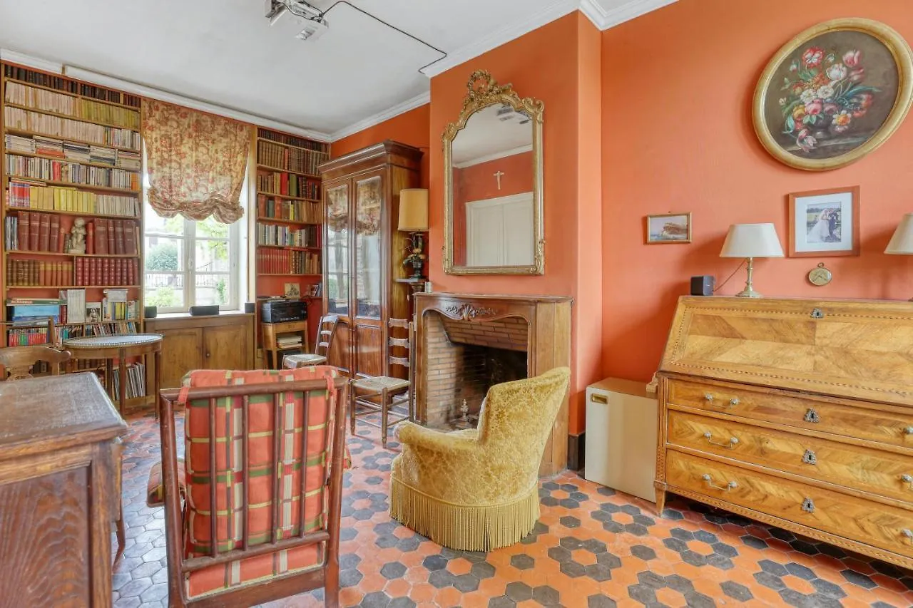 Villa Confortable Avec Piscine Privee A Lucenay-Les-Aix